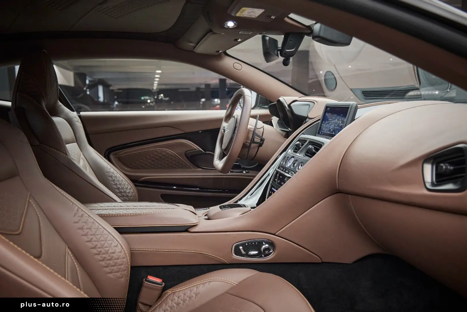 ASTON MARTIN DBS 5.2 V12