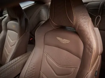 ASTON MARTIN DBS 5.2 V12