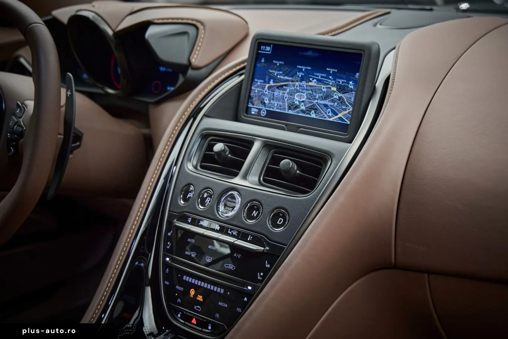 ASTON MARTIN DBS 5.2 V12