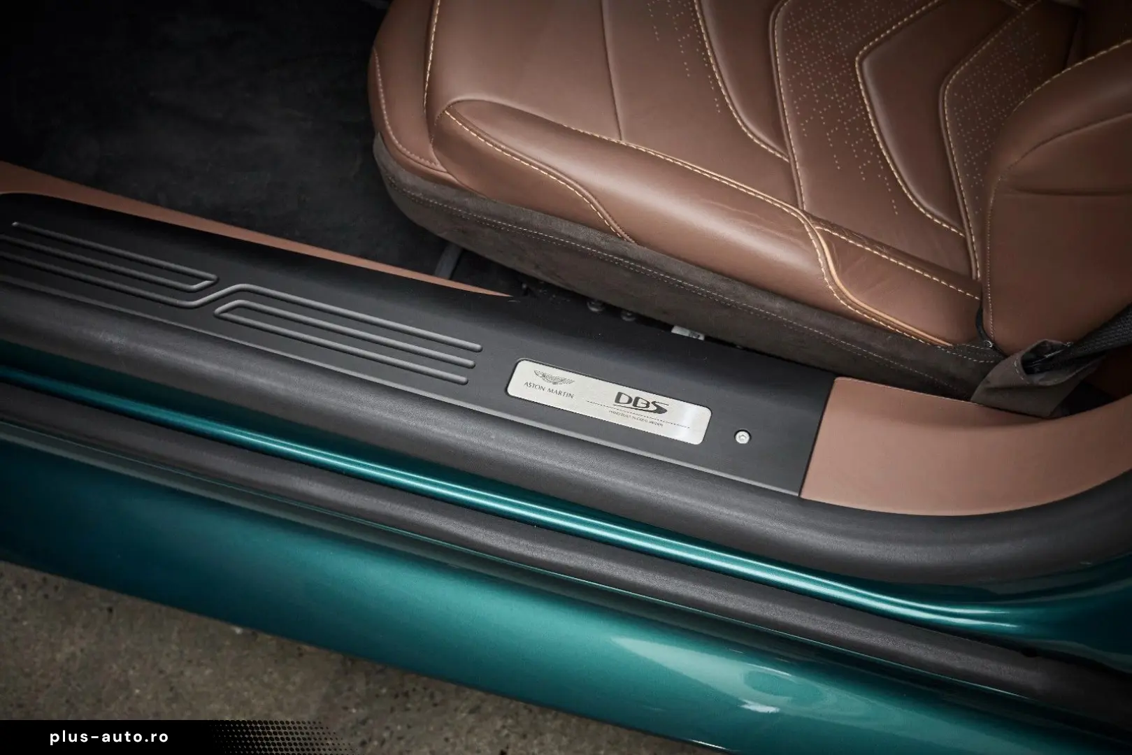 ASTON MARTIN DBS 5.2 V12