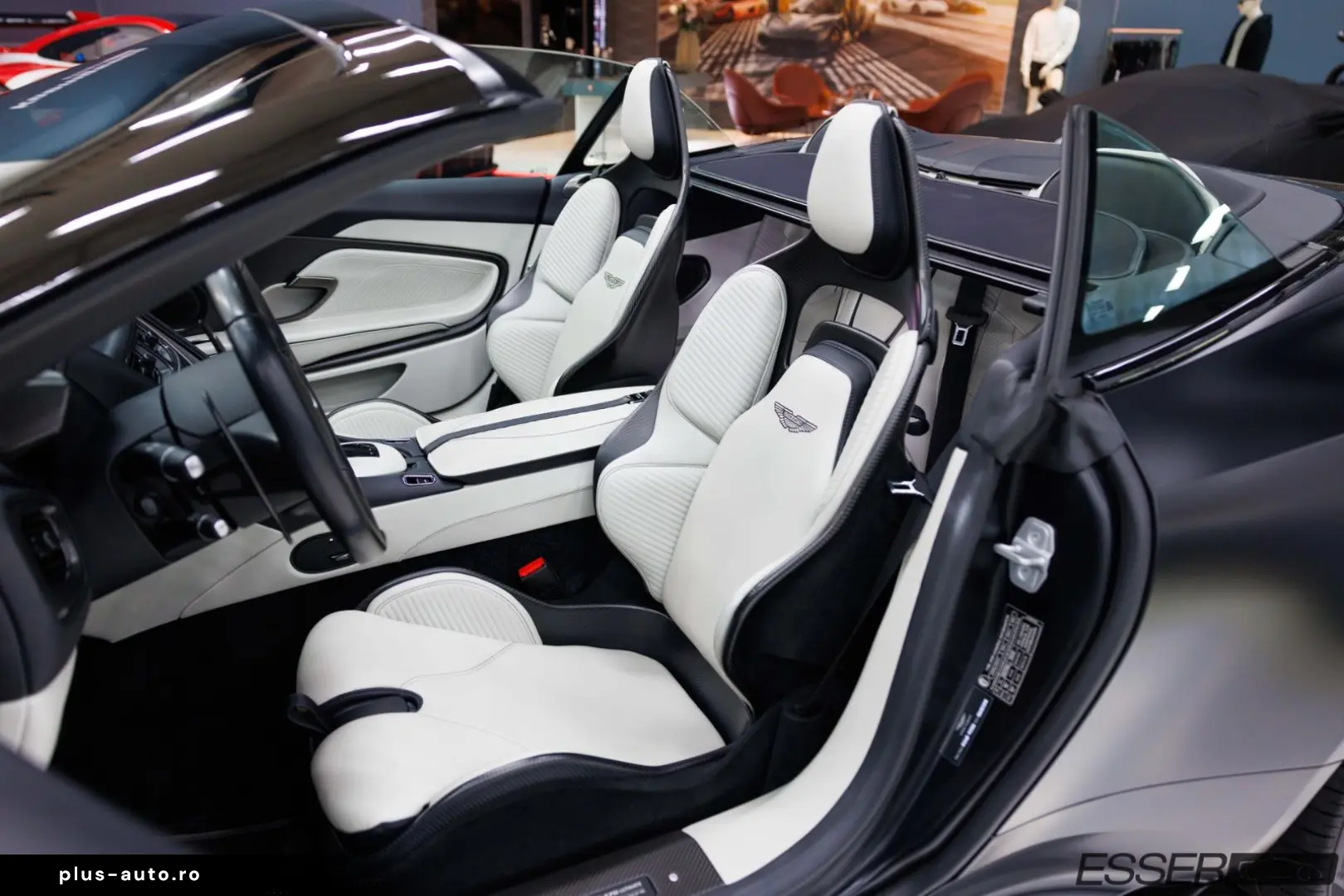 ASTON MARTIN DBS 770 Ultimate Volante   1 199   21