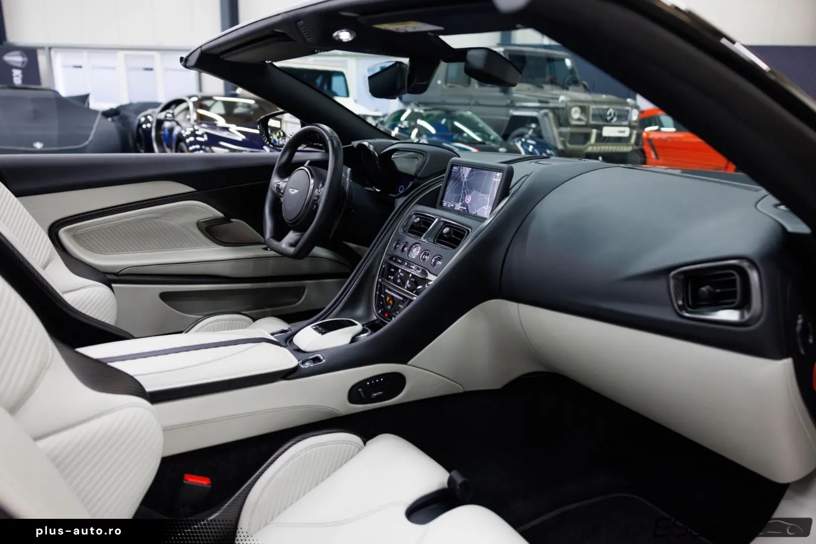 ASTON MARTIN DBS 770 Ultimate Volante   1 199   21