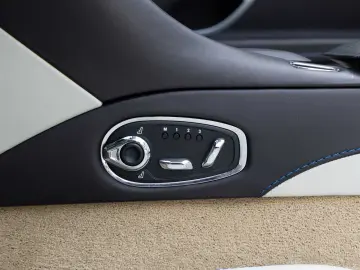 ASTON MARTIN DB11 Volante -Plasma Blue-