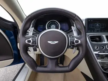 ASTON MARTIN DB11 Volante -Plasma Blue-