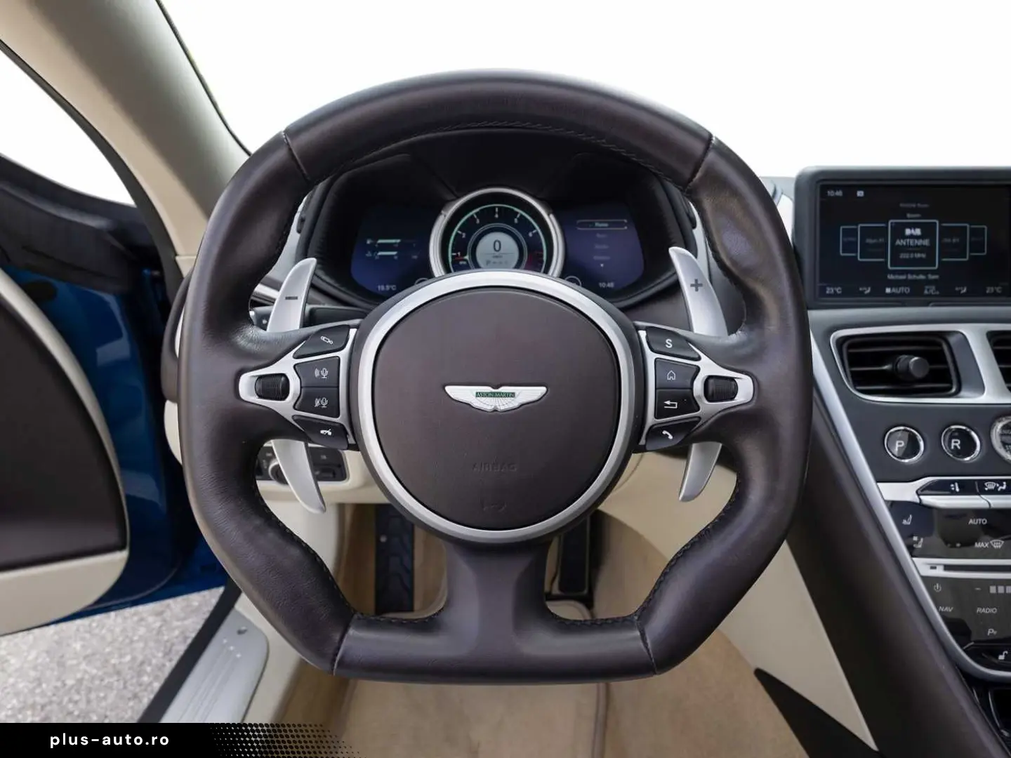 ASTON MARTIN DB11 Volante -Plasma Blue-