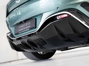 ASTON MARTIN V12 Vantage Roadster -Racing Green-