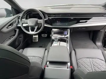 Audi Q8 TFSIe QS LINE LEATHER B&O LM23