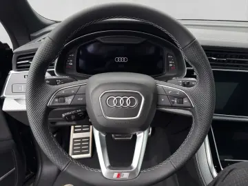 Audi Q8 TFSIe QS LINE LEATHER B&O LM23