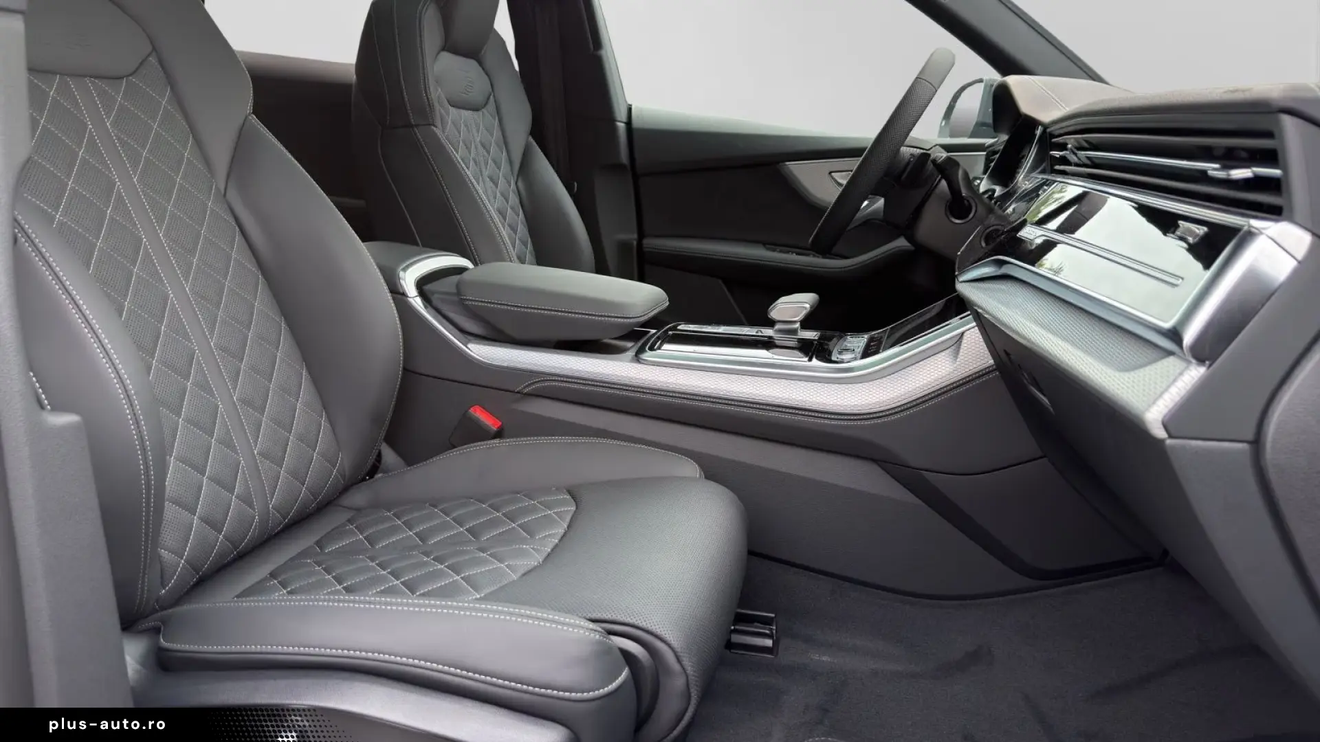 Audi Q8 TFSIe QS LINE LEATHER B&O LM23