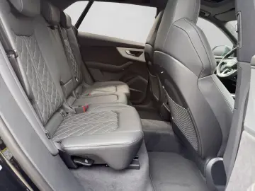 Audi Q8 TFSIe QS LINE LEATHER B&O LM23