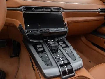 ASTON MARTIN Vanquish Volante  Bowers&Wilkins   Tita…