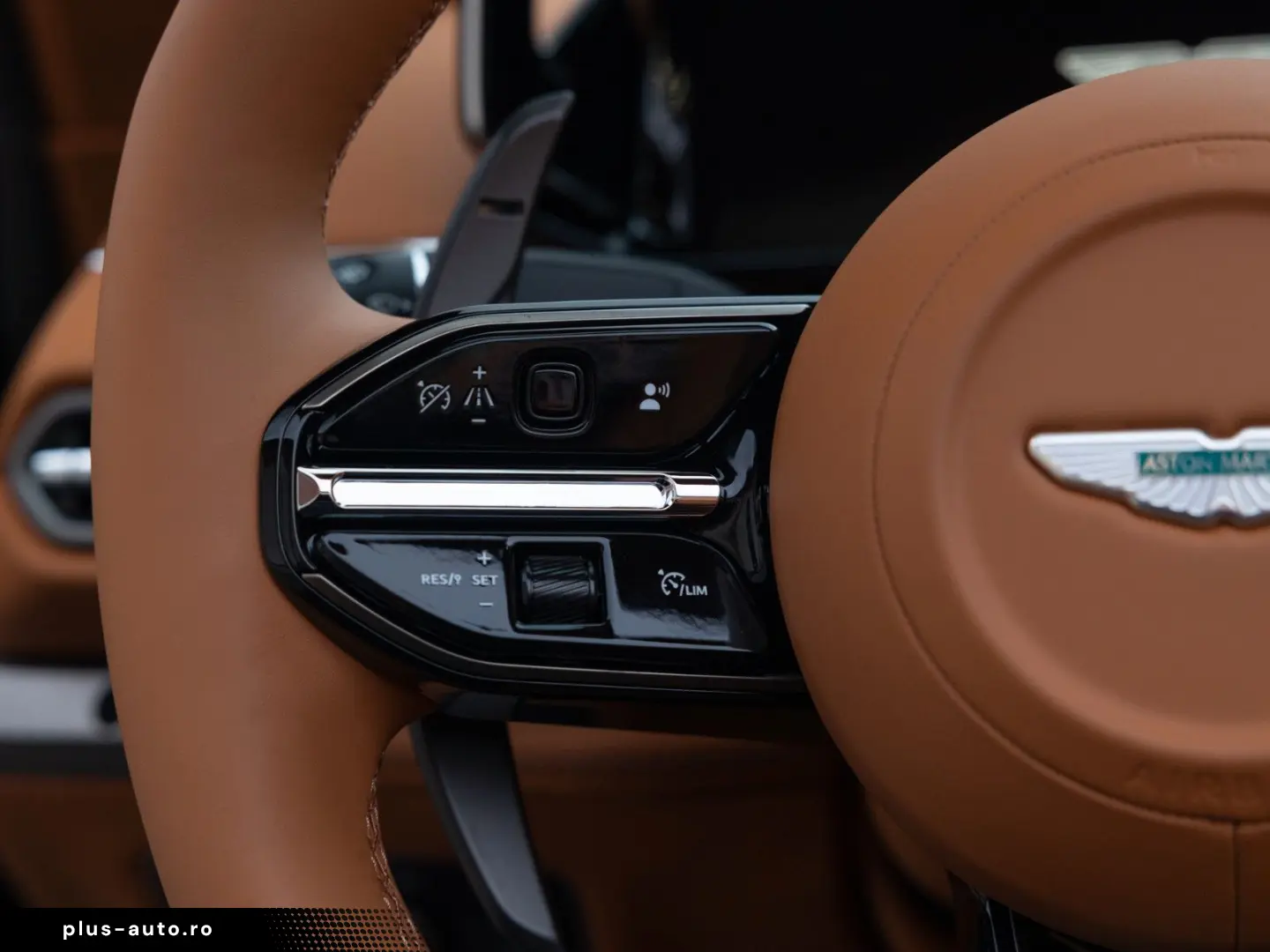 ASTON MARTIN Vanquish Volante  Bowers&Wilkins   Tita&hellip;