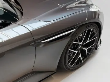 ASTON MARTIN DB12 Volante   BOWERS & WILKINS AUDIO