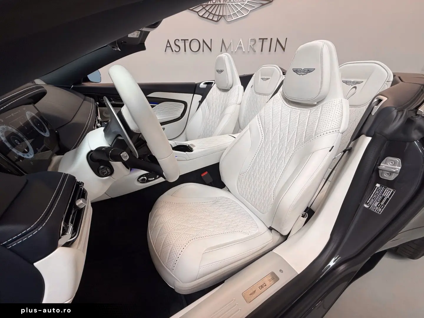 ASTON MARTIN DB12 Volante   BOWERS & WILKINS AUDIO