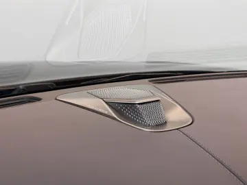 ASTON MARTIN DB12 Volante   BOWERS & WILKINS AUDIO