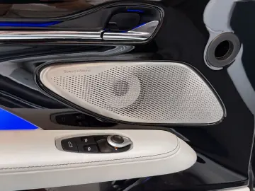 ASTON MARTIN DB12 Volante   BOWERS & WILKINS AUDIO