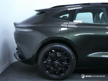 ASTON MARTIN DBX 4.0L V8 BITURBO 550 CV 1913 SPECIFICATION