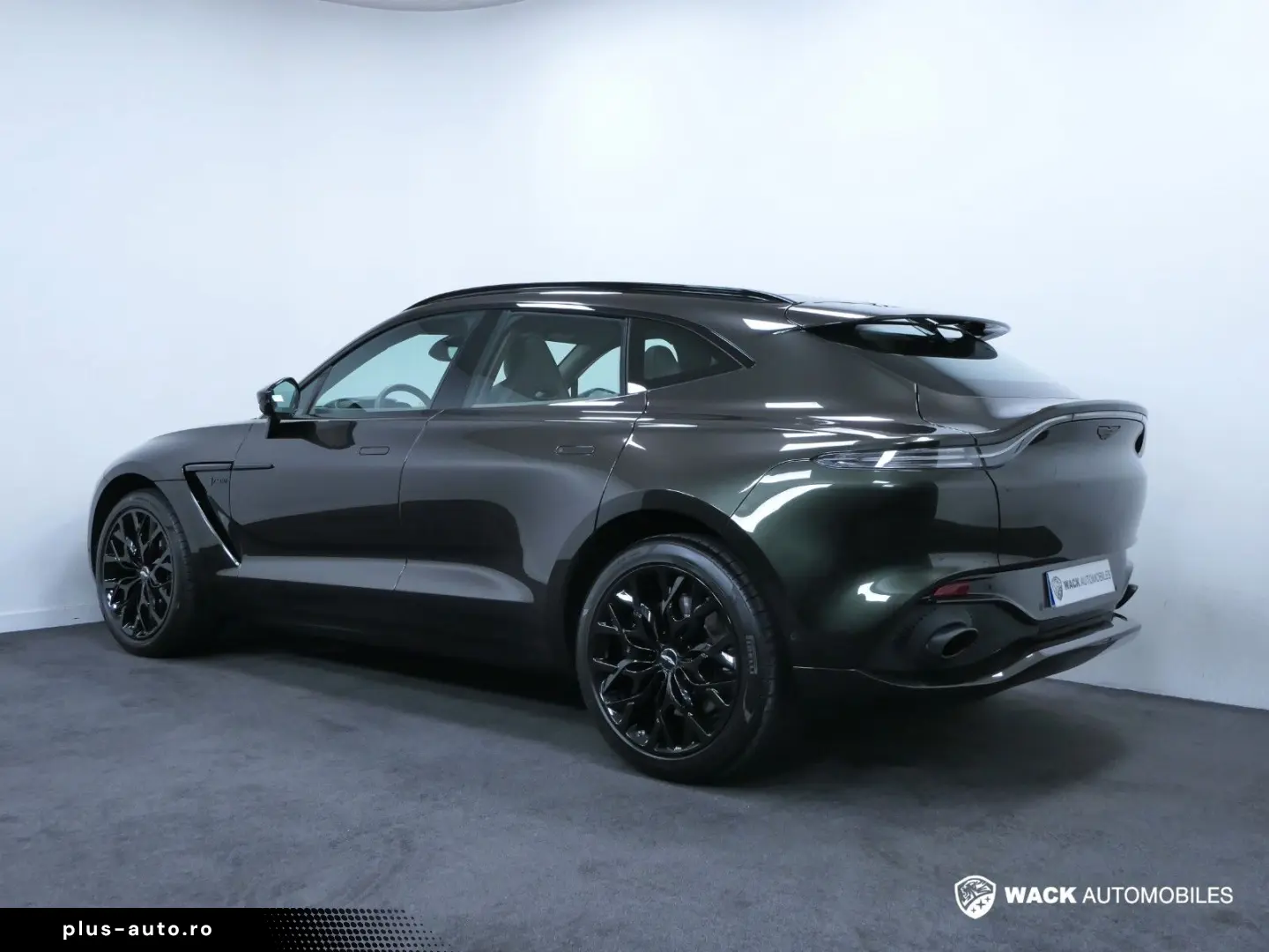 ASTON MARTIN DBX 4.0L V8 BITURBO 550 CV 1913 SPECIFICATION