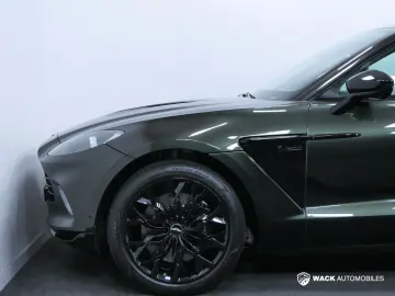 ASTON MARTIN DBX 4.0L V8 BITURBO 550 CV 1913 SPECIFICATION