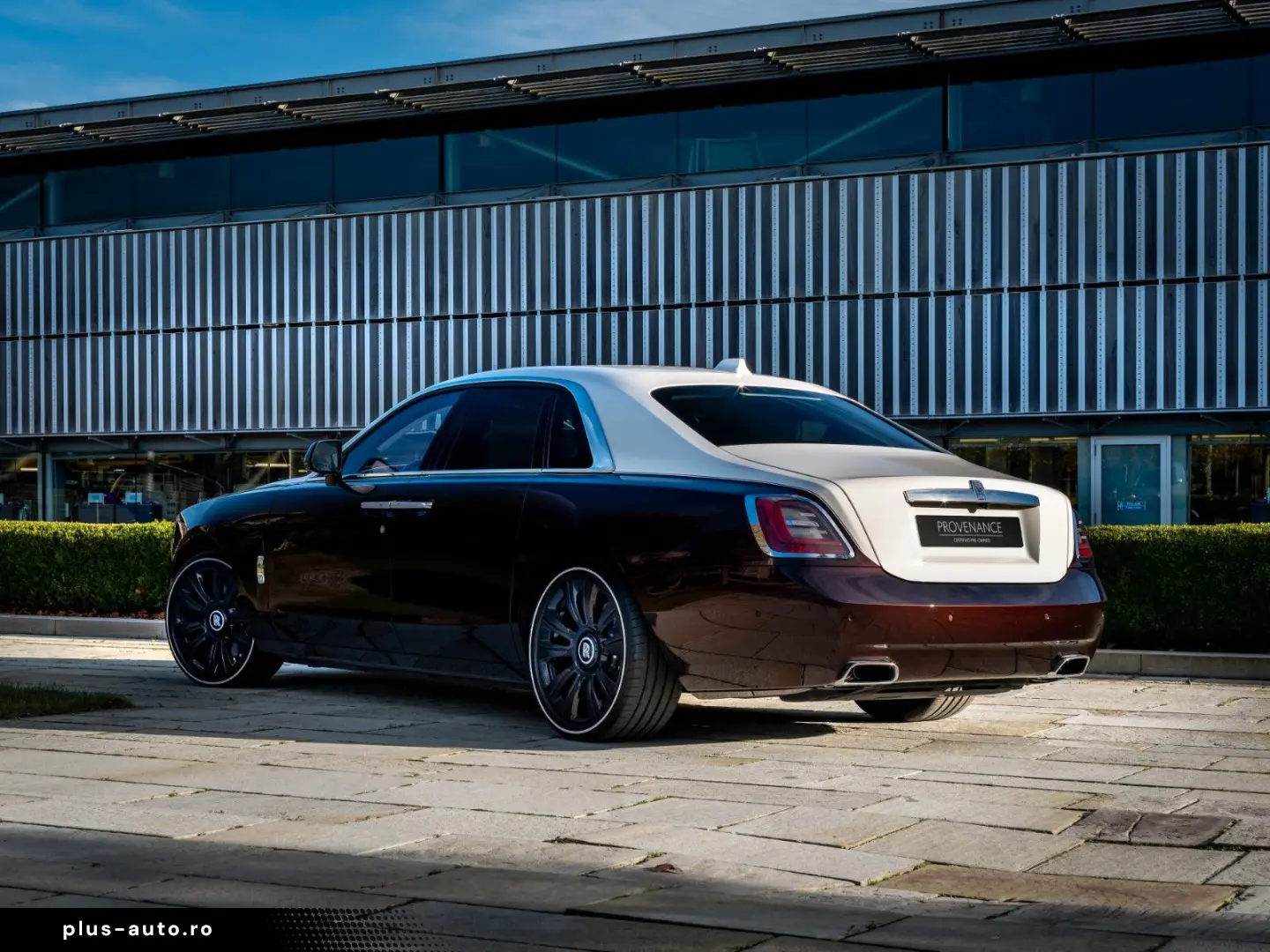 ROLLS ROYCE Ghost  PROVENANCE