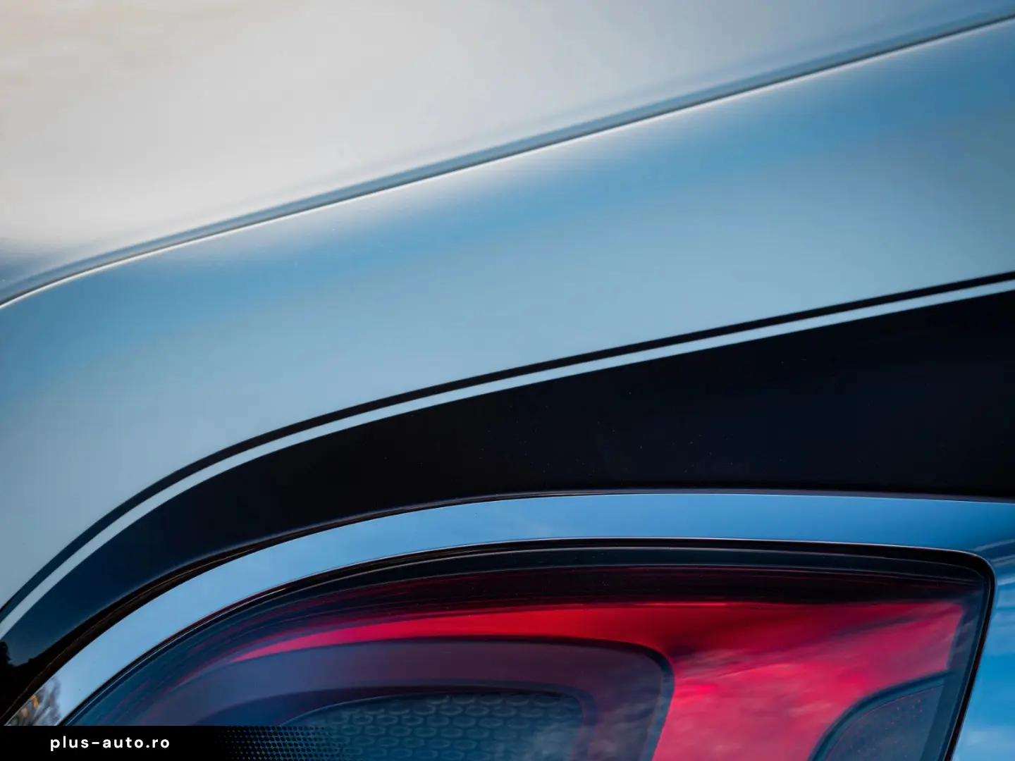 ROLLS ROYCE Ghost  PROVENANCE