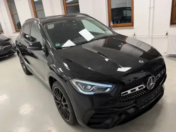 Mercedes-Benz GLA 250 e DCT AMG LINE NIGHT