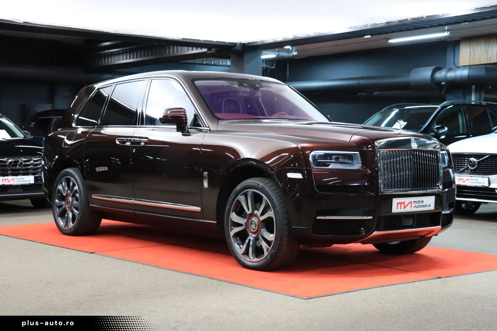 ROLLS ROYCE Cullinan - HUD TV 360 MASSAGE PANO NIGHT