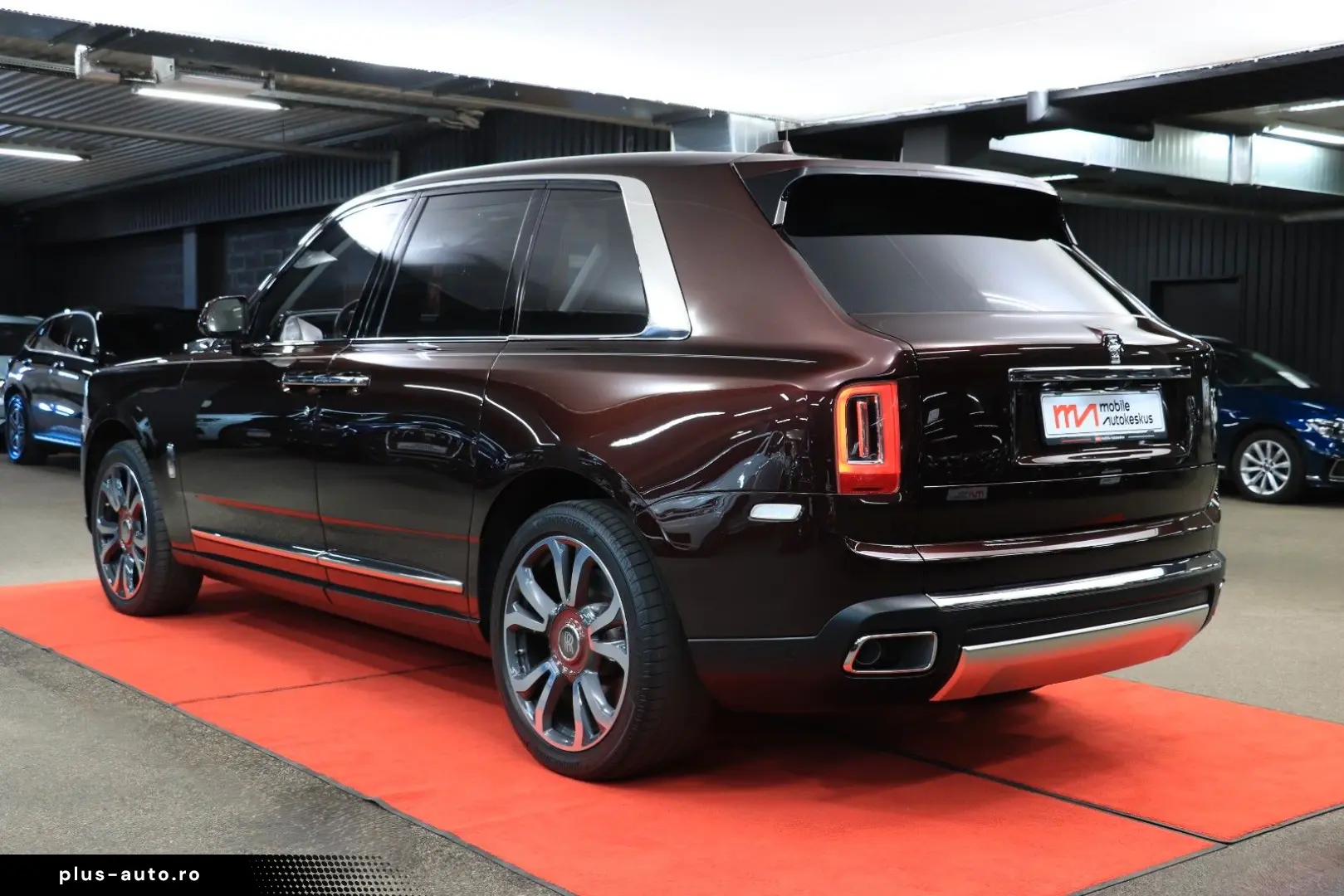ROLLS ROYCE Cullinan - HUD TV 360 MASSAGE PANO NIGHT