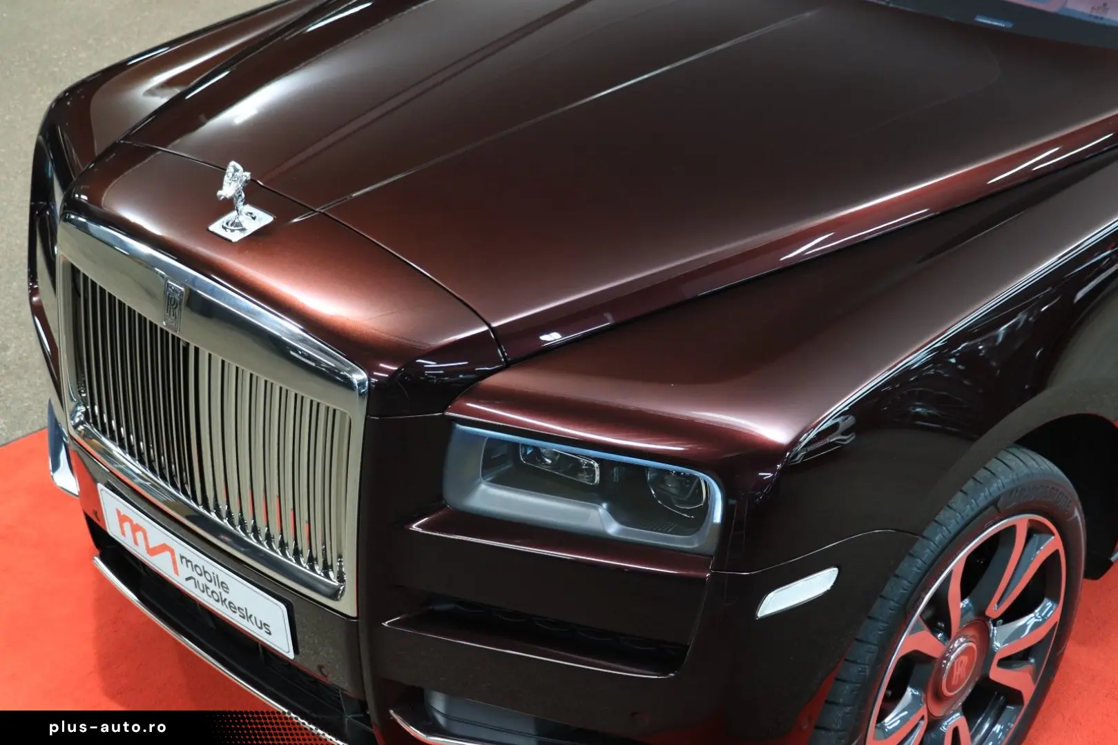 ROLLS ROYCE Cullinan - HUD TV 360 MASSAGE PANO NIGHT