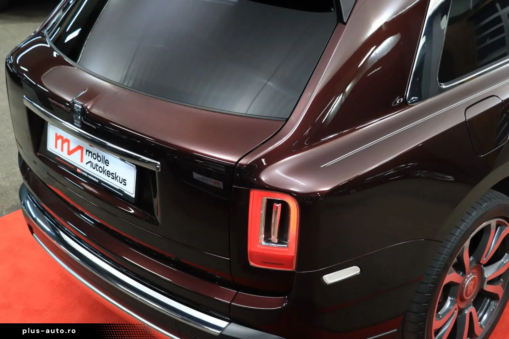 ROLLS ROYCE Cullinan - HUD TV 360 MASSAGE PANO NIGHT