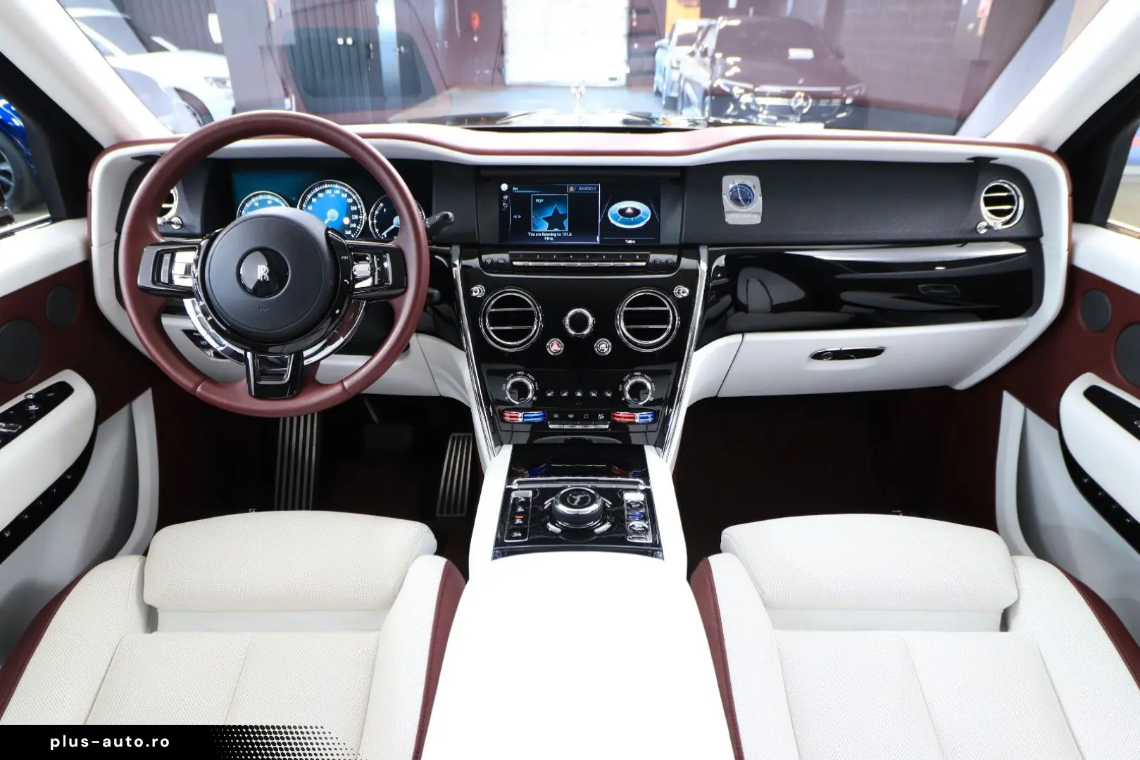 ROLLS ROYCE Cullinan - HUD TV 360 MASSAGE PANO NIGHT