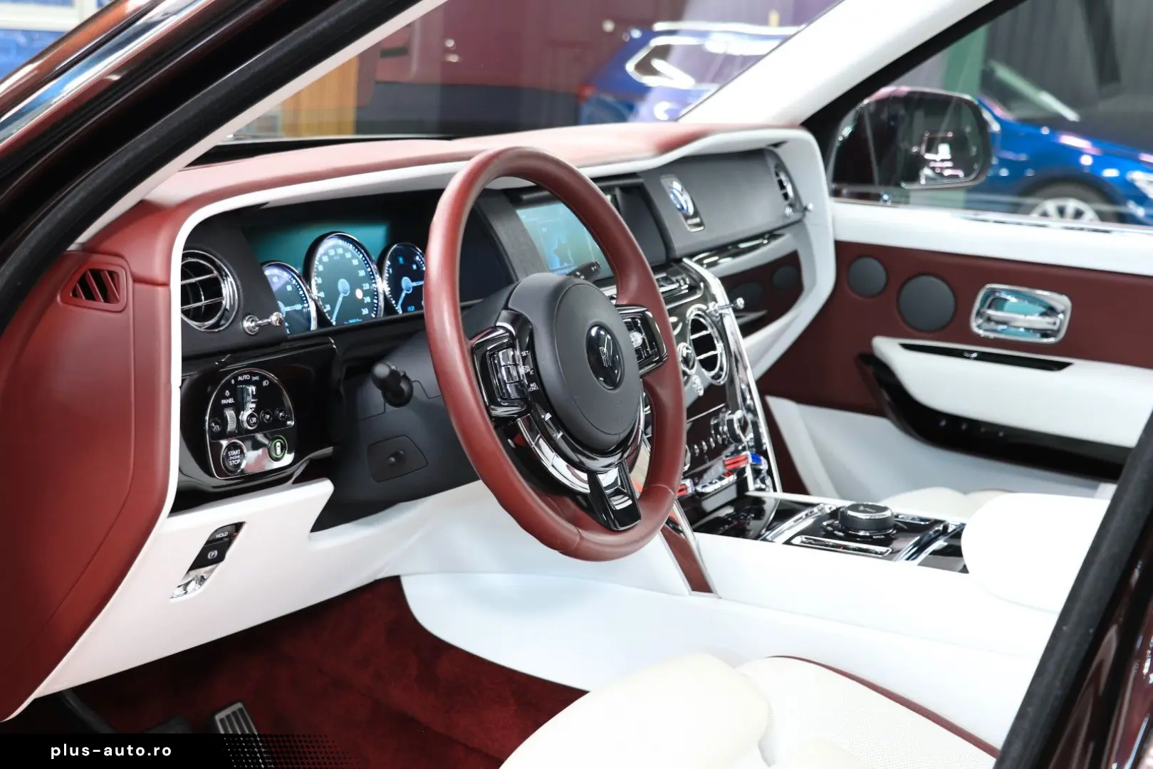 ROLLS ROYCE Cullinan - HUD TV 360 MASSAGE PANO NIGHT