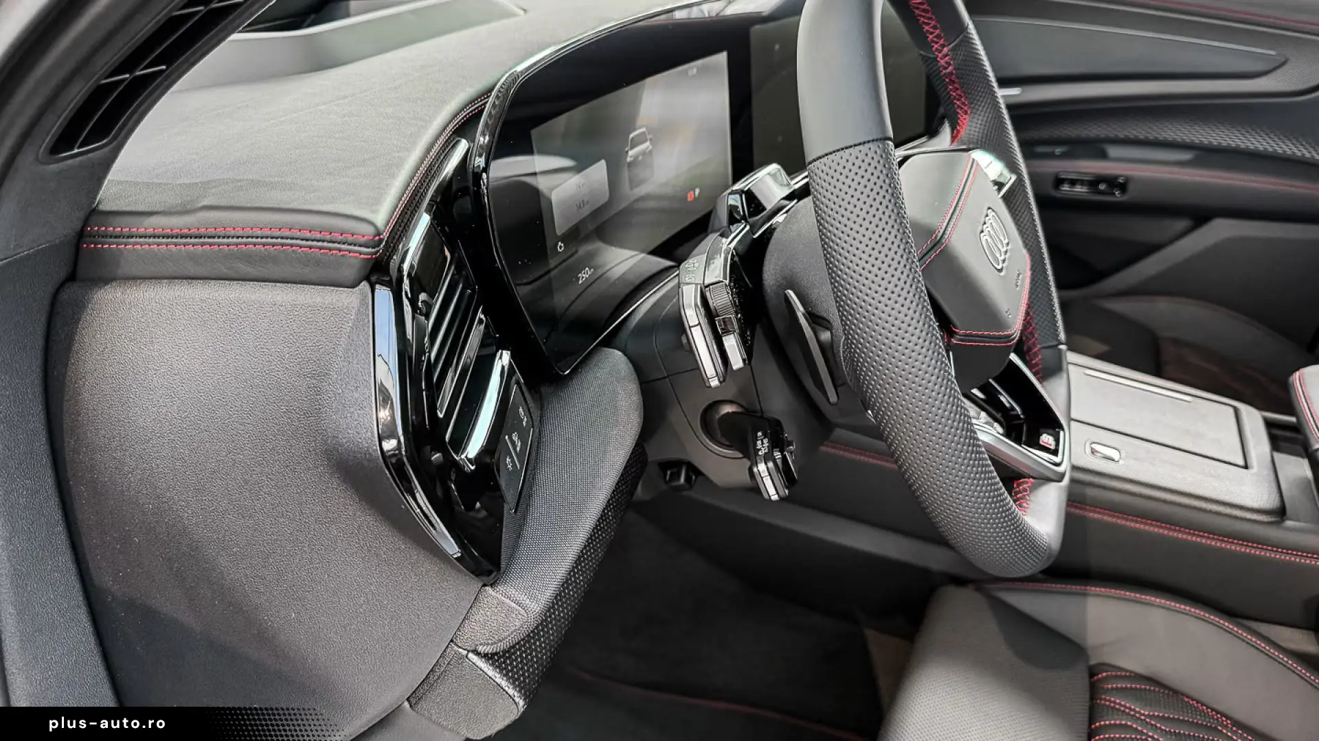 AUDI Q7 în leasing operațional MOOV