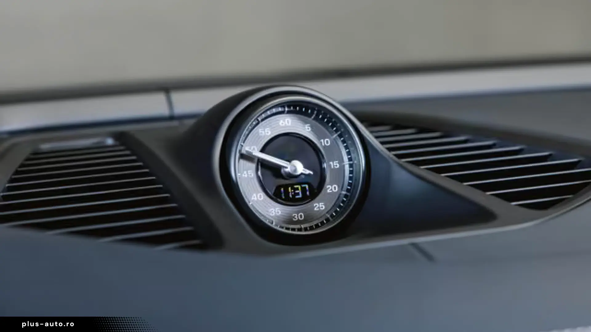 Porsche Macan Turbo Electric Panoramadach Sport