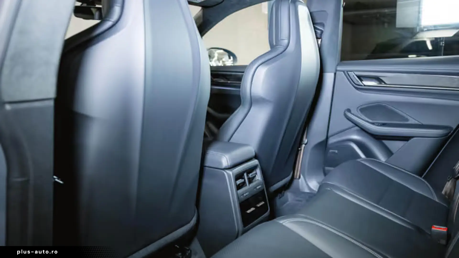 Porsche Macan Turbo Electric Panoramadach Sport