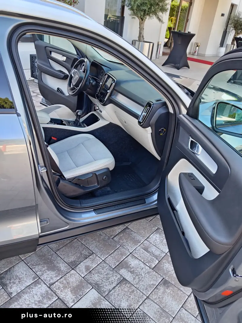 Volvo XC40
