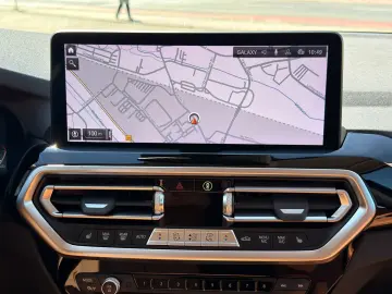 BMW X3 xDrive20i Navi AdapLED ACC HUD AHK Sitze el.