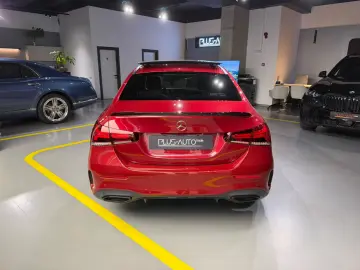 Mercedes-Benz A 250e AMG Pano Burm Camera