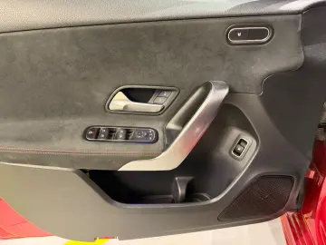 Mercedes-Benz A 250e AMG Pano Burm Camera