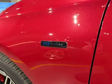 Mercedes-Benz A 250e AMG Pano Burm Camera