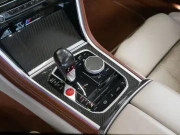 BMW M8 Competition Carbon B&W 21  Wheelforce TV 360