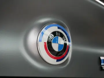 BMW M8 Competition Carbon B&W 21  Wheelforce TV 360