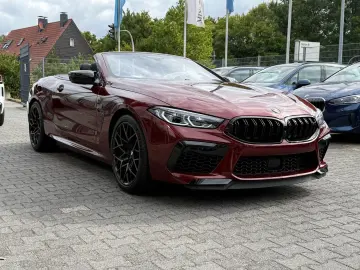 BMW M8 Cabrio M Competition   B&W MCarbonMotorabdeck