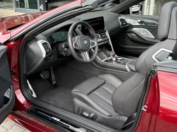 BMW M8 Cabrio M Competition   B&W MCarbonMotorabdeck