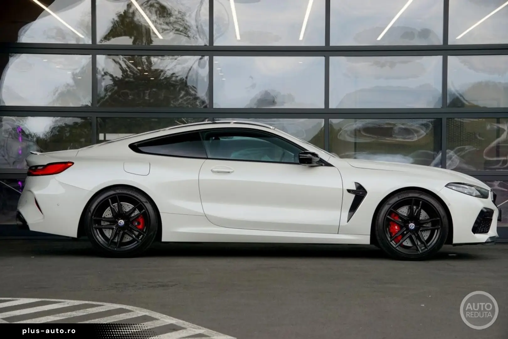 BMW M8 Competition Coupe xDrive 4.4 V8 625 PS