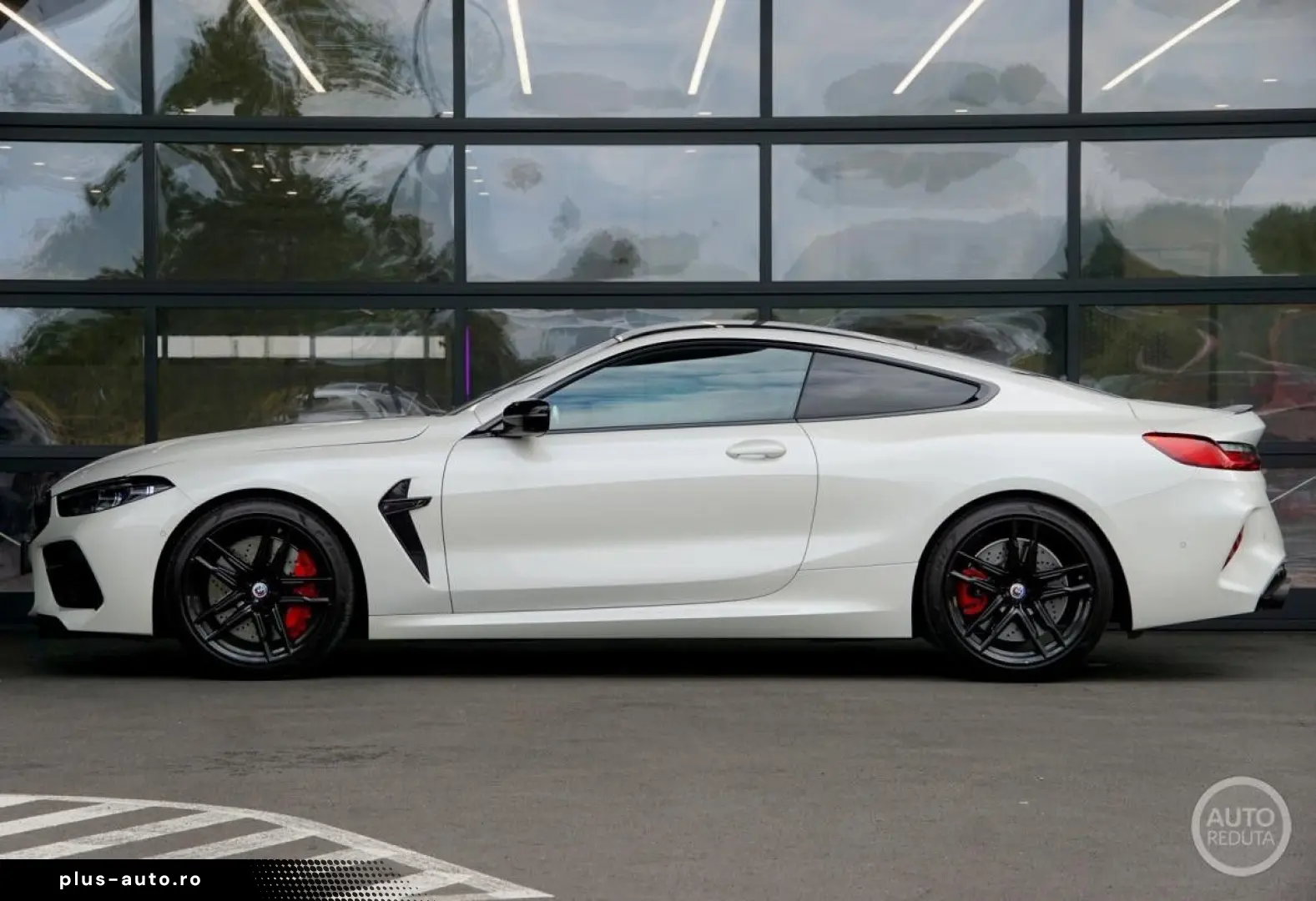 BMW M8 Competition Coupe xDrive 4.4 V8 625 PS