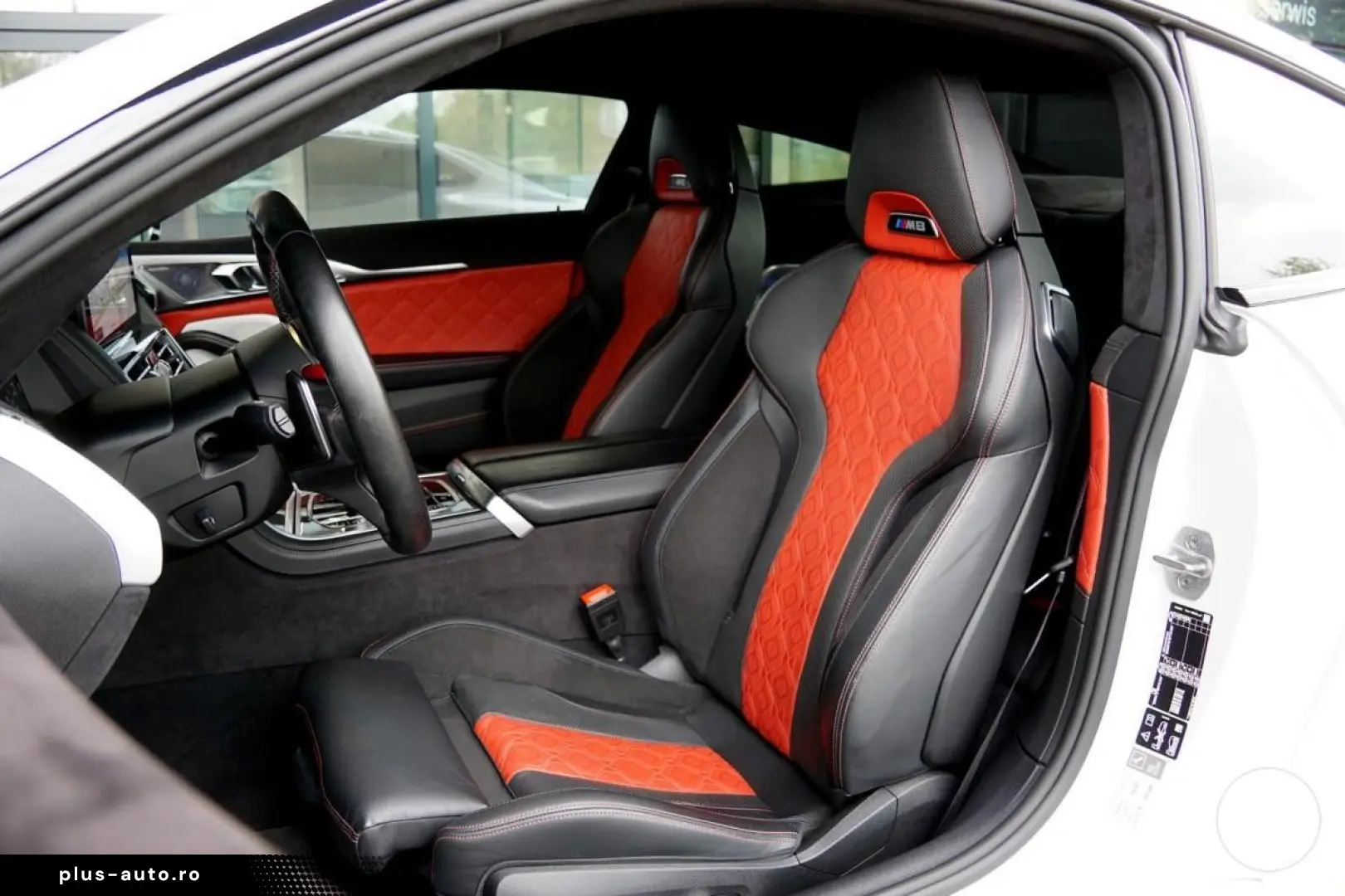 BMW M8 Competition Coupe xDrive 4.4 V8 625 PS