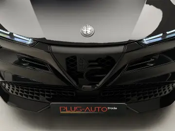 Alfa Romeo Junior Hybrid eDCT