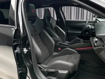 Alfa Romeo Junior Hybrid eDCT