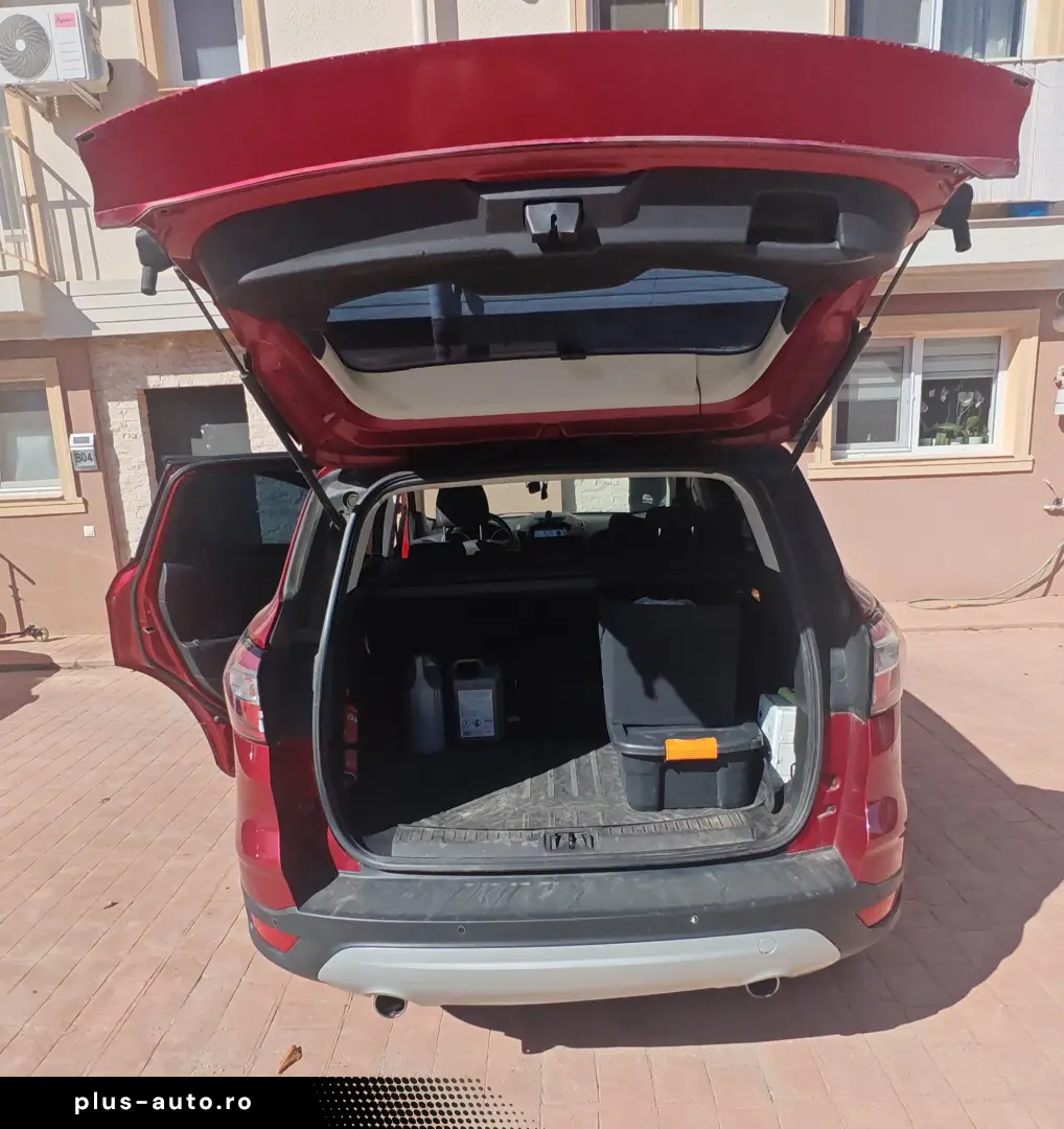 Ford Kuga 1.5 EcoBoost cu defecte mecanice